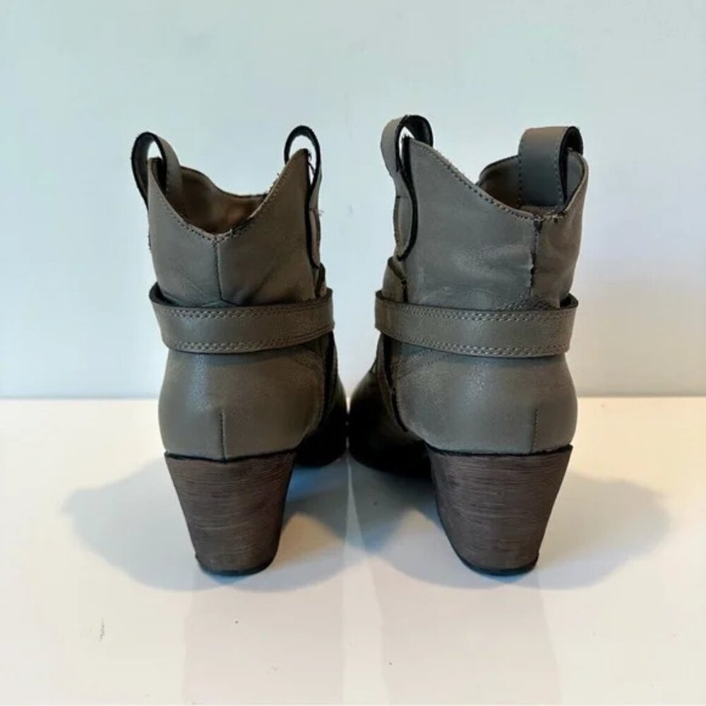 Rocket Dog Women's Sayla Gray/Taupe Modern Western Ankle Boot, Size 8.5 - Picture 6 of 14